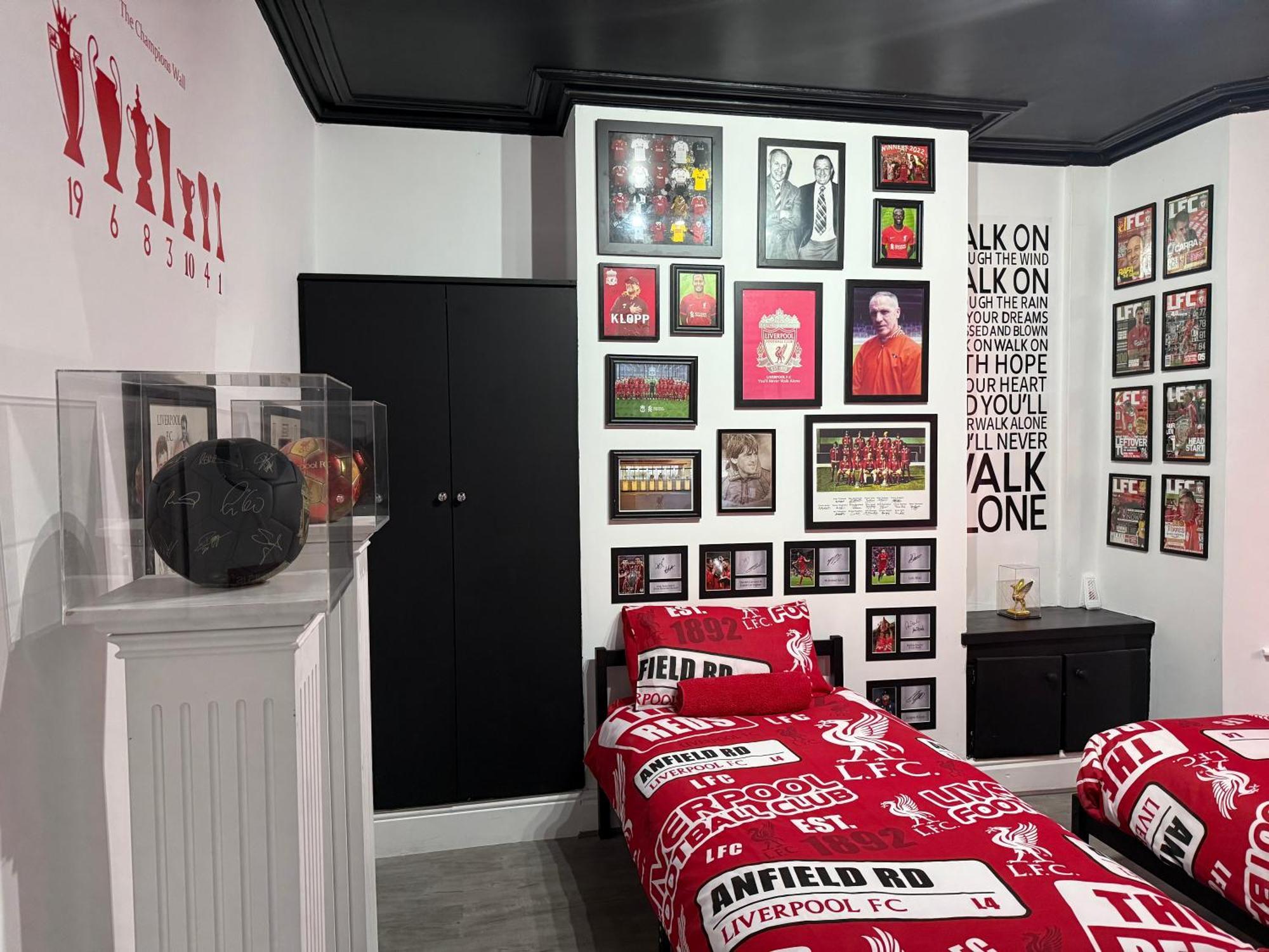 Anfield Abode - Entire Lfc Themed House Villa Liverpool Exterior photo